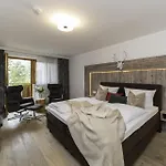 Zum Sternenhof 4*