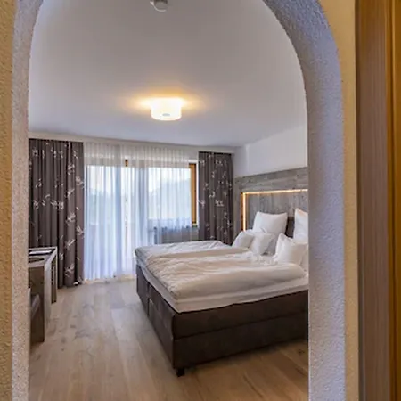 Hotell Zum Sternenhof 4*