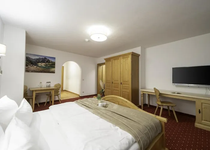 Zum Sternenhof ホテル ケセン