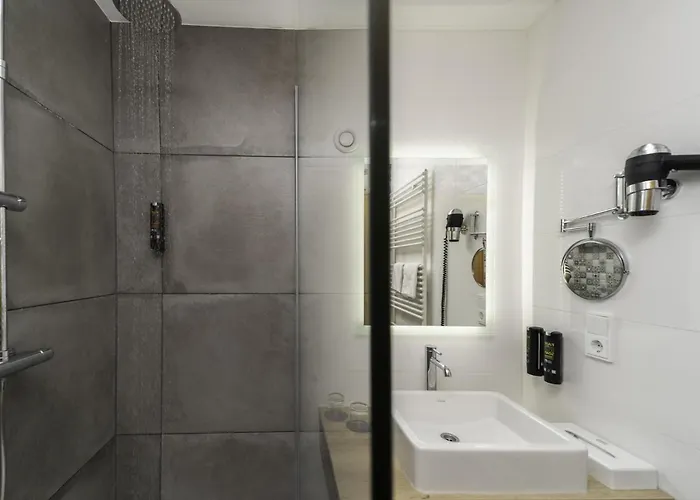 ホテル Zum Sternenhof ケセン