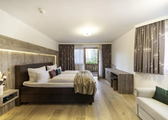 ホテル Zum Sternenhof 4*