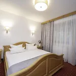 Zum Sternenhof ホテル 4*
