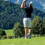 ホテル Zum Sternenhof ケセン