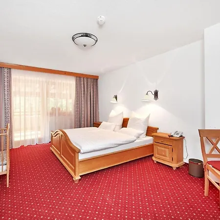 Zum Sternenhof 호텔 4*